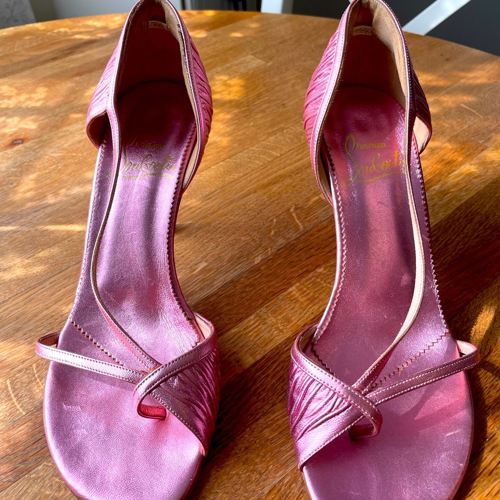 Pink Christian Louboutin sandals never worn 37